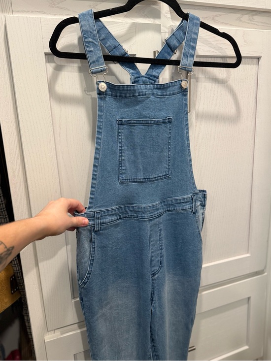 Pink Lily Pants - Light Wash Denim Flare Overalls - Classic Pocket Front